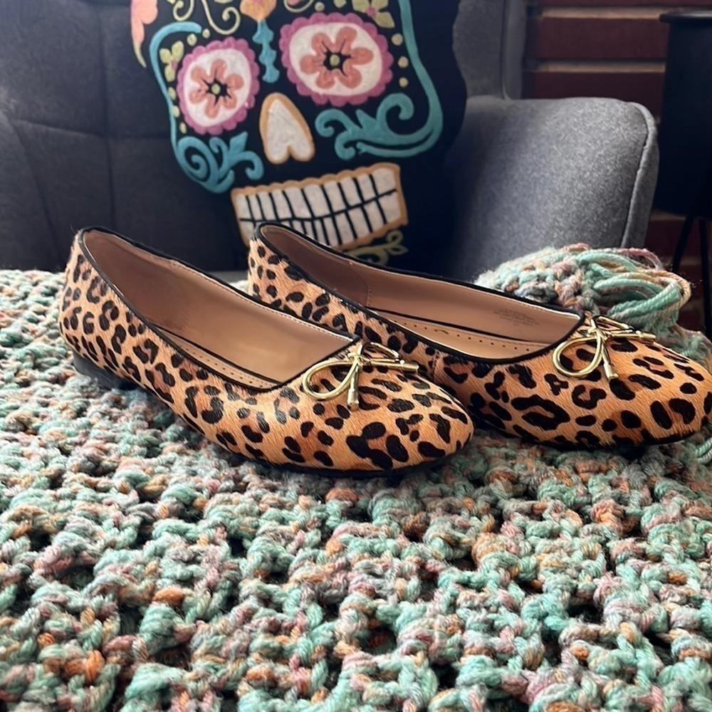Adrienne Vittadini flats with Calf hair upper in a leopard print. Size 7 1/2